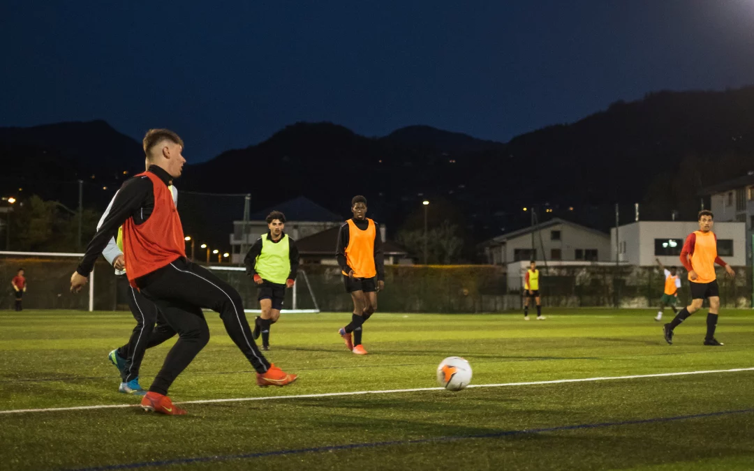 L’effet des smartphones et des jeux vidéo sur la prise de décision au football